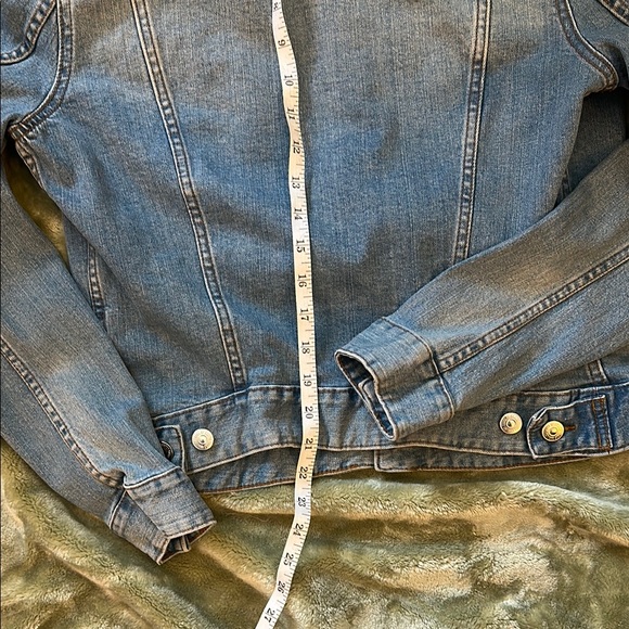 H&M Blue Jean Jacket Classic Denim Style - Picture 6 of 6